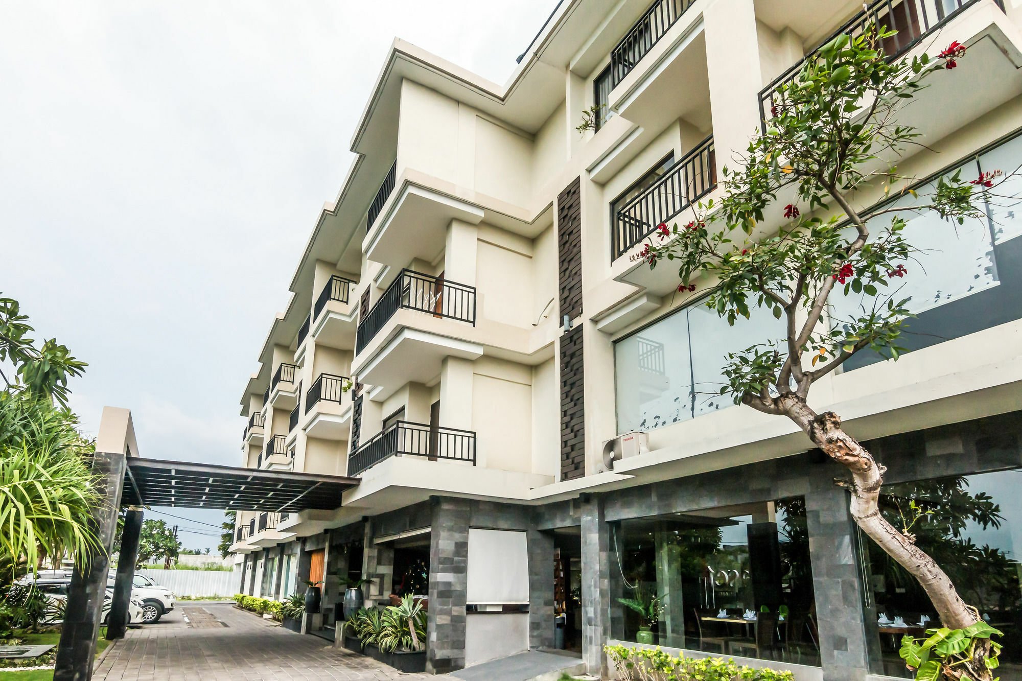 Zen Rooms Legian Dewi Sri Kuta Lombok Kültér fotó